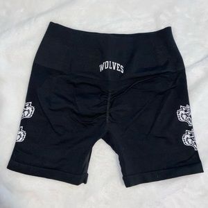 Darc sport shorts size Small new (have flaw, see picture)